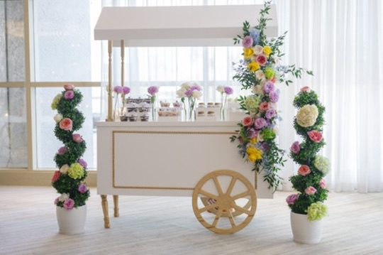 Brand activation floral installation by Master Designer Mirela Beneš